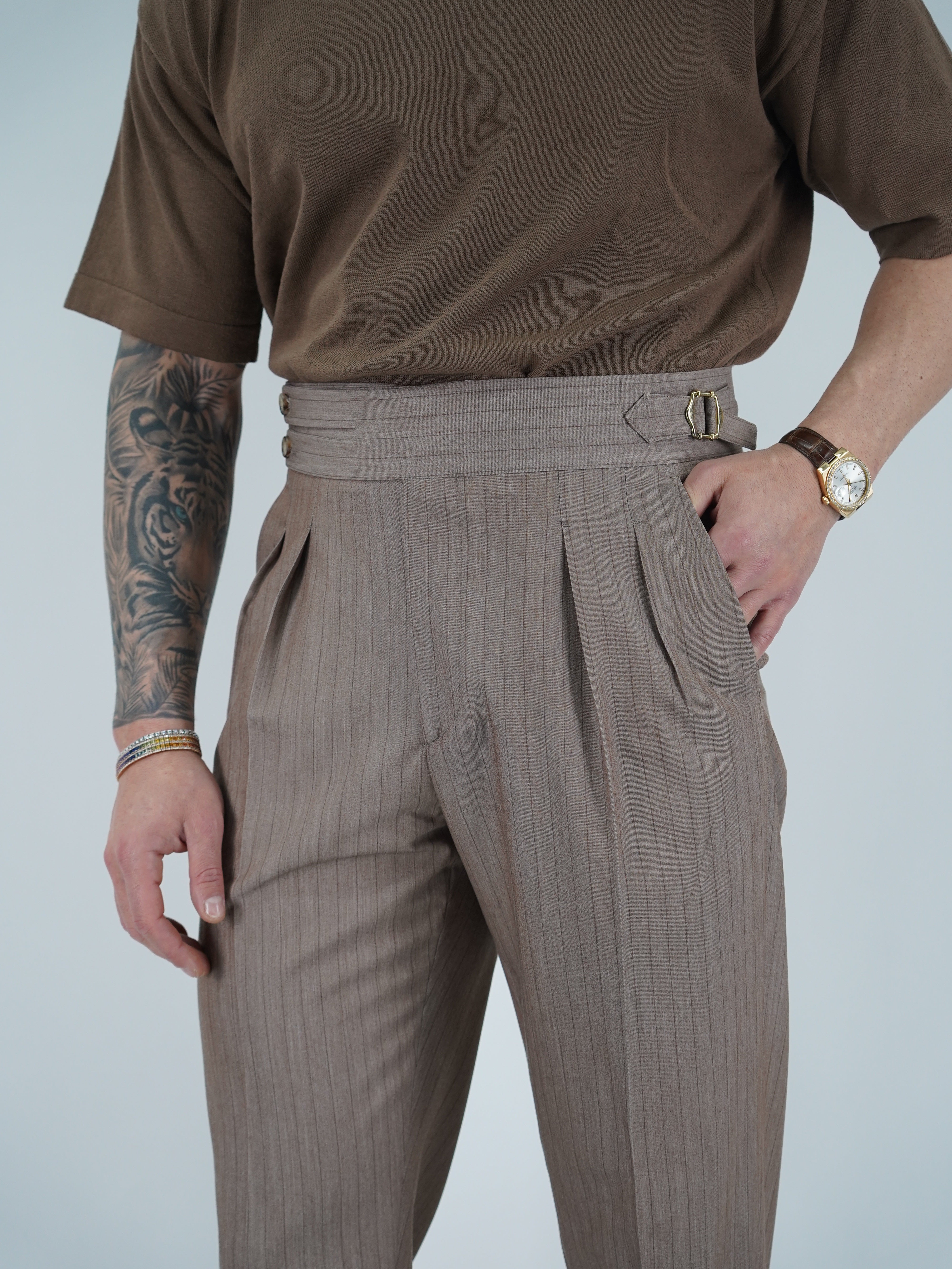 Gurkha biforcato moro gessato con fibbie stringenti laterali